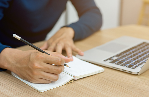 Pisanie prac dyplomowych z raportem antyplagiatowym